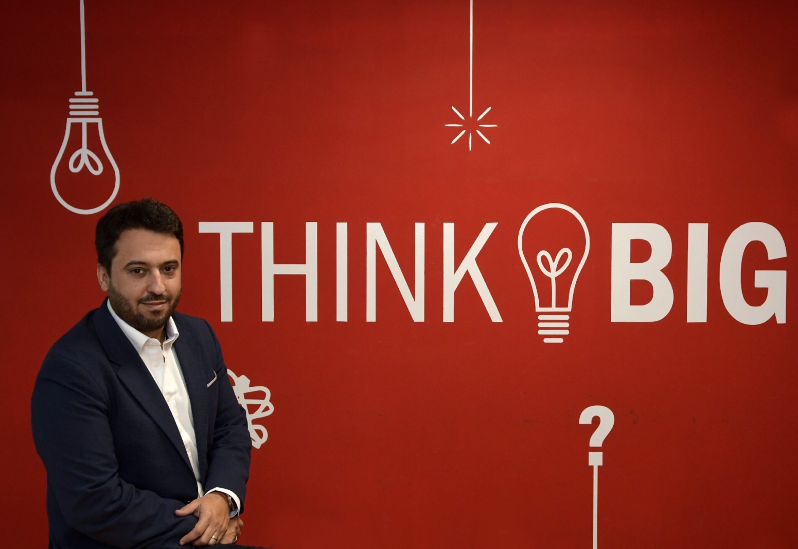 Read more about the article He lost his job, started a business out of necessity, and his service company became a multinational corporation.